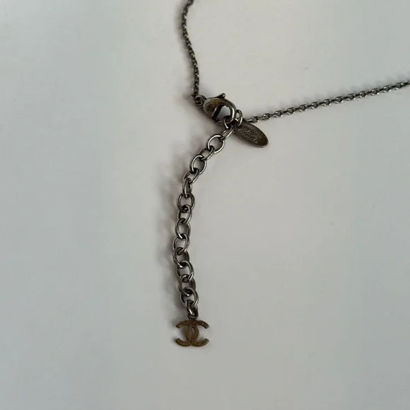 RARE 2004 Authentic Vintage Coco Chanel Star Necklace - Picture 3 of 4